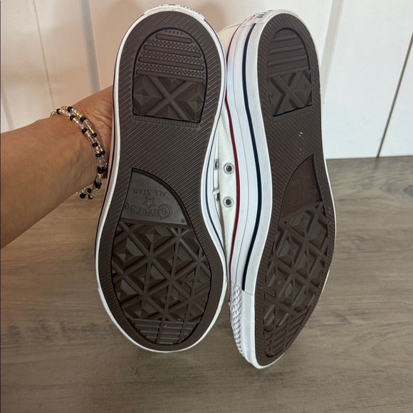 Converse All Stars | Classic White Unisex Sneakers Men’s 8 | women’s 10 - Picture 8 of 8